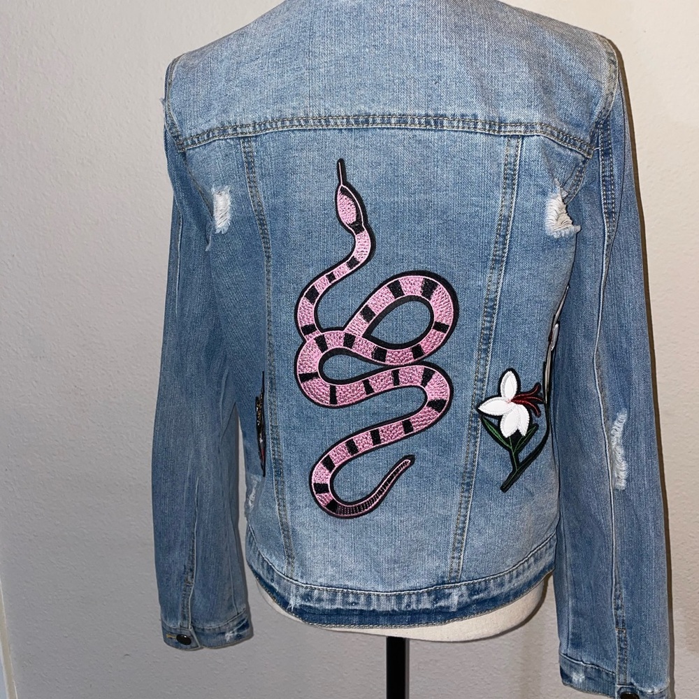 Edgy Denim jacket - Picture 3 of 5